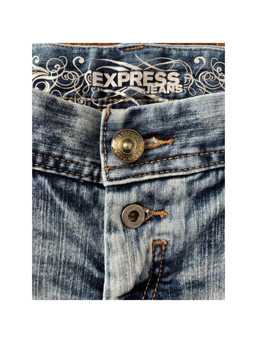 Women's Express Blue Denim Jean Shorts Size 6 - Picture 3 of 5